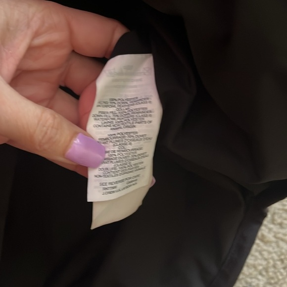 “J.Crew: Women’s Black Puffer Vest size small” - Picture 9 of 10